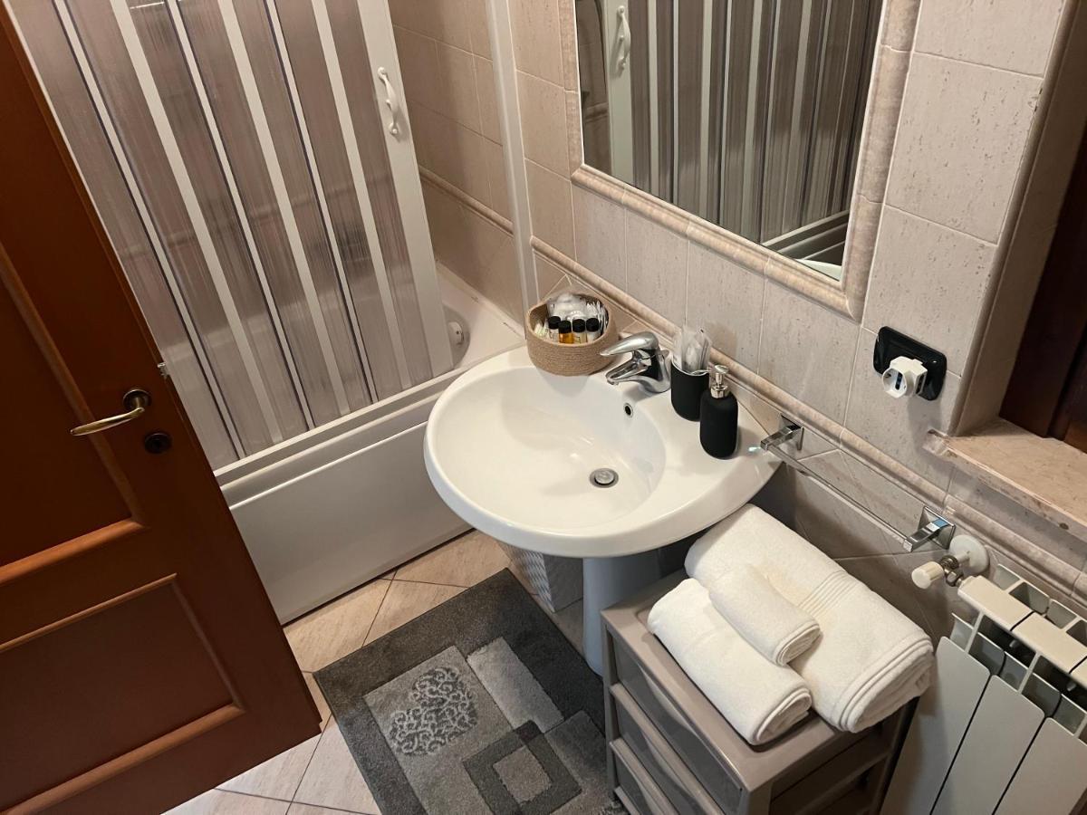 Charme & Relax - Fiera Di Roma - Fiumicino Airport Apartment Ponte Galeria Ngoại thất bức ảnh