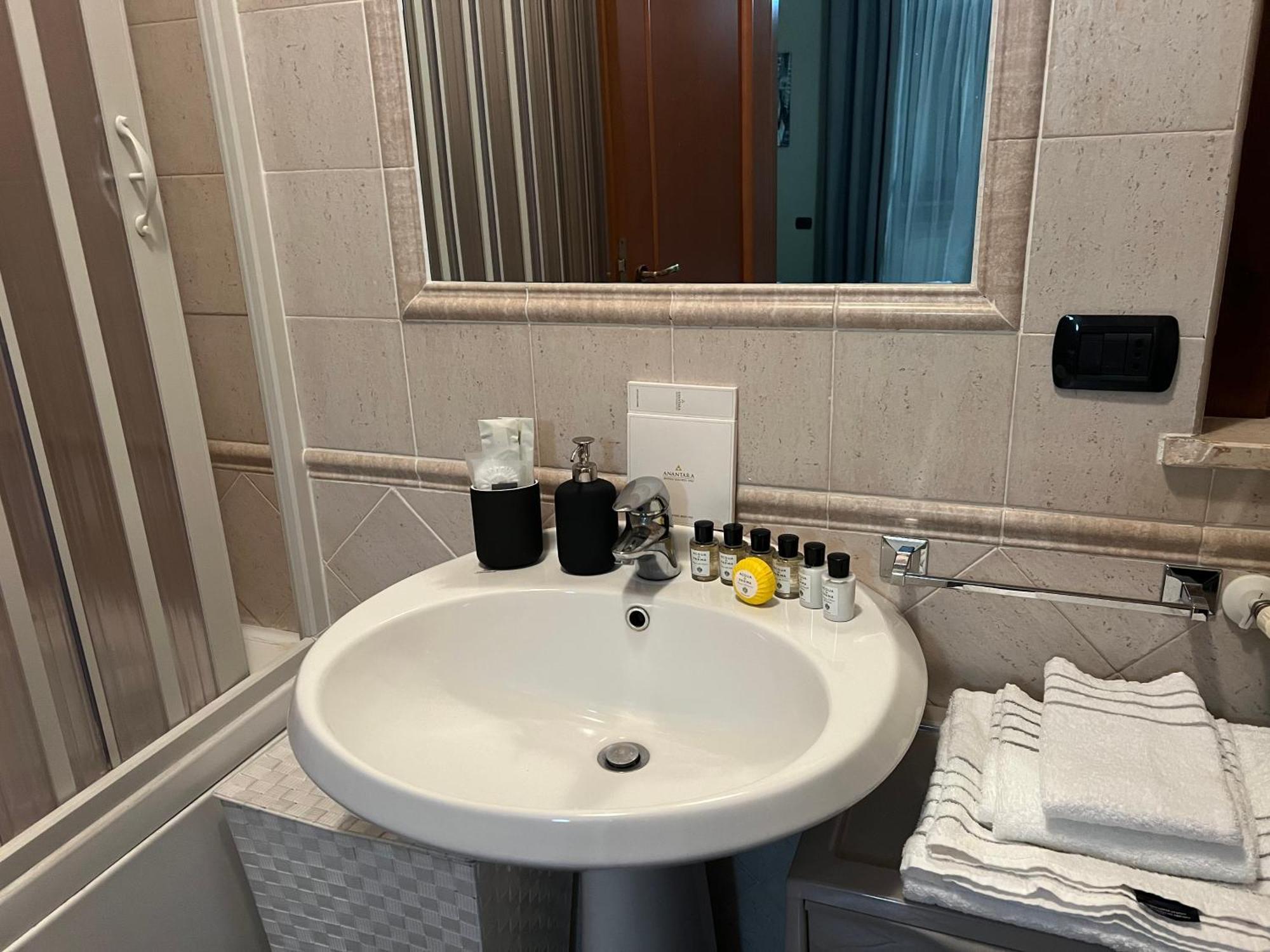 Charme & Relax - Fiera Di Roma - Fiumicino Airport Apartment Ponte Galeria Ngoại thất bức ảnh